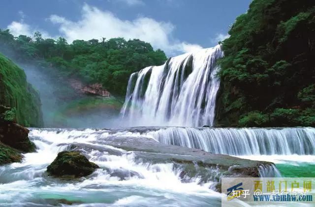 推荐贵州旅游十大景点,贵州最值得去的10个景点(图2)