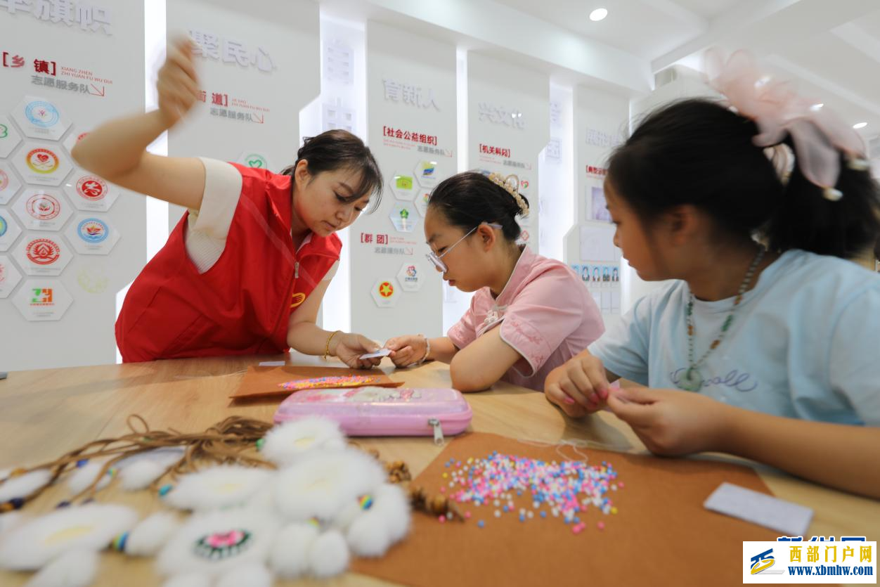 指尖盛开“太阳花” “七彩假期”乐享多(图2)