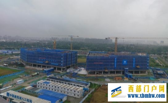 为科教强国添砖瓦,用奋斗汗水庆华诞(图1) 为科教强国添砖瓦,用奋斗汗水庆华诞(图1)