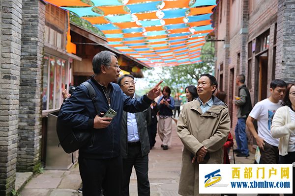 诗意赋能文化新发展 嘉陵江上北碚再续巴山夜雨情(图1) 诗意赋能文化新发展 嘉陵江上北碚再续巴山夜雨情(图1)